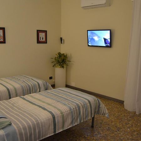 Bed And Breakfast Bissolati Brescia Extérieur photo