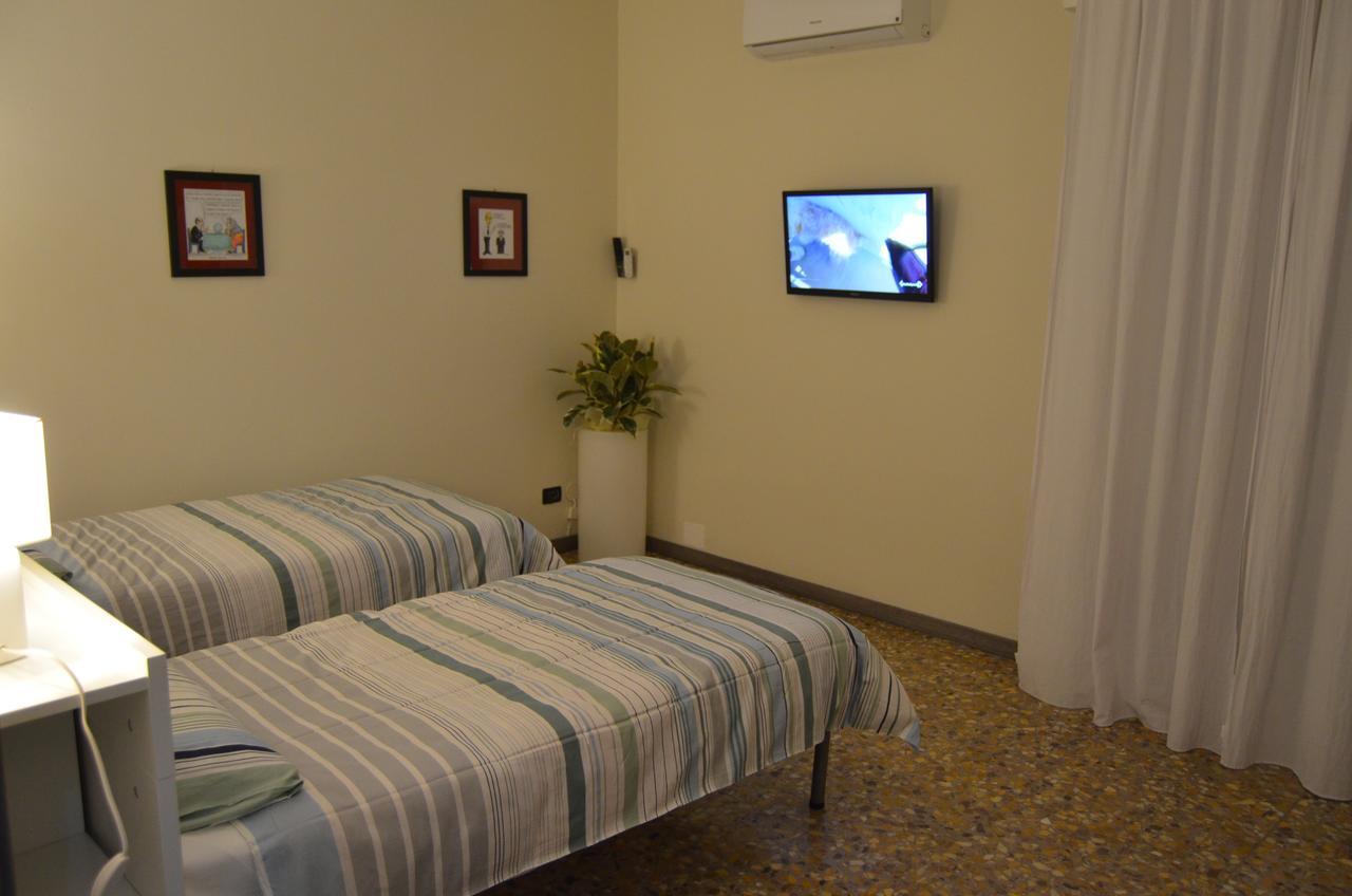 Bed And Breakfast Bissolati Brescia Extérieur photo
